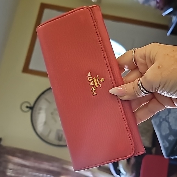 Prada Wallet ❤️🩷 - Picture 1 of 17